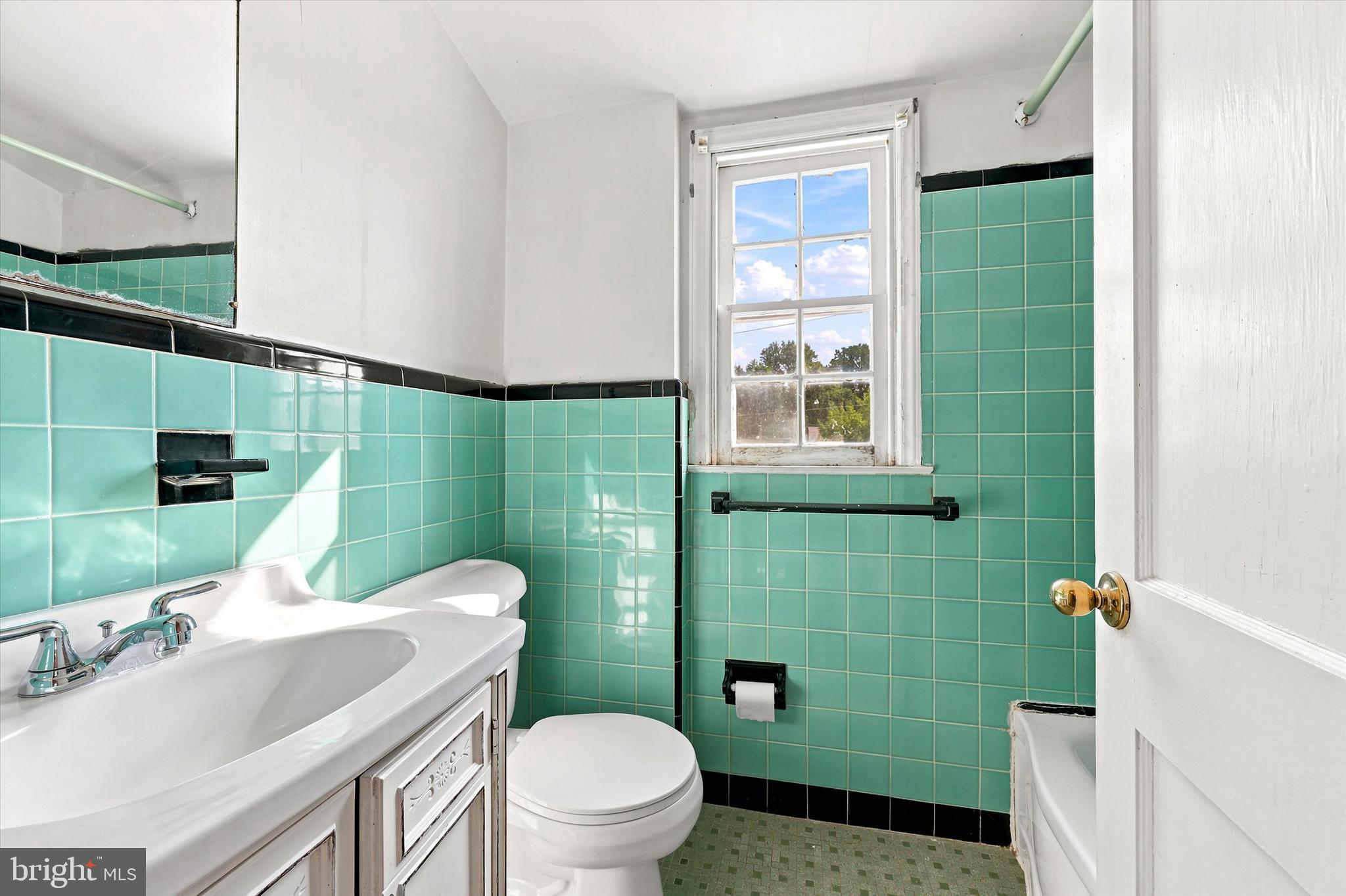407 Buse Street Ridley Park, PA 19078 - Photo 16 of 26 Hall bathroom