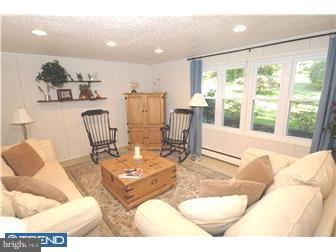 17 Chetwynd Road Paoli, PA 19301 - Photo 9 of 12 Family Room
