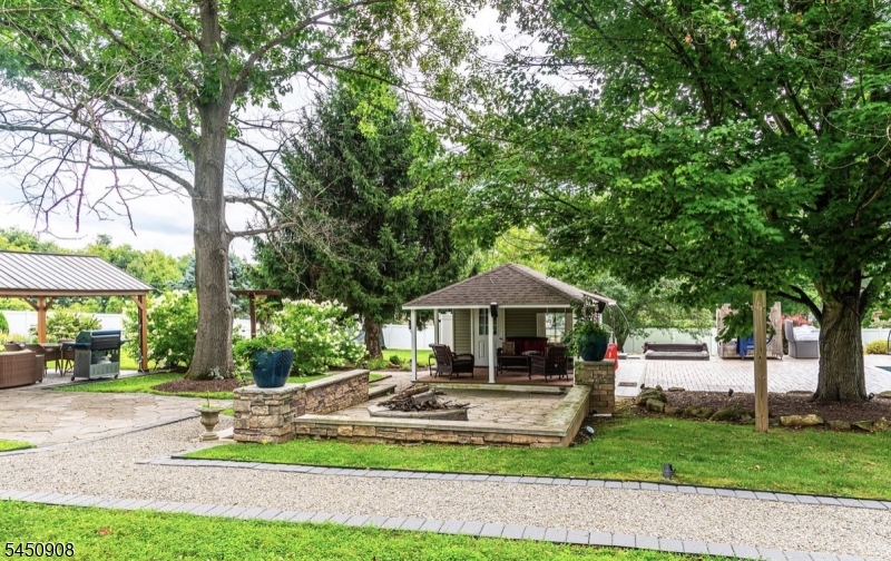 146 Changewater Road Washington, NJ 07882 - Photo 8 of 36 Gallery Image 8