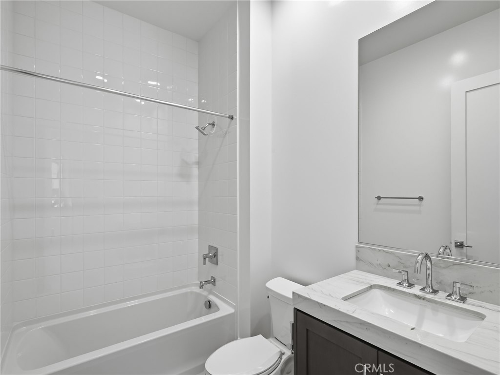 454 Ridgecrest Irvine, CA 92602 - Photo 42 of 46 Secondary Bathroom