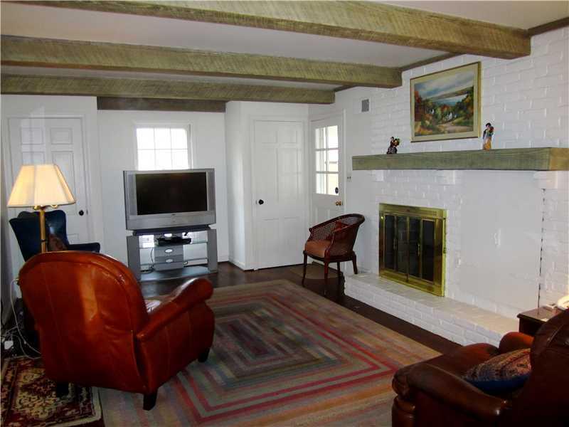 130 Field Club Road Fox Chapel, PA 15238 - Photo 9 of 24 Family Room.