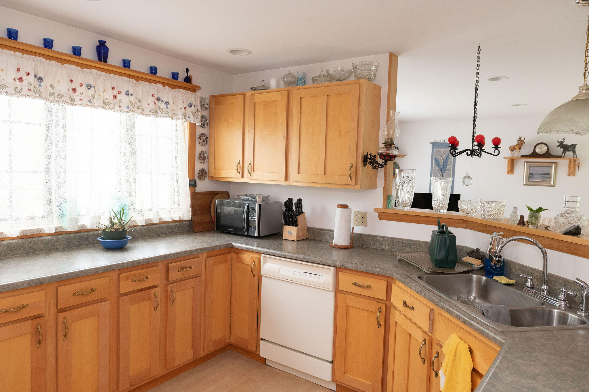 4 Pleasant Point Road Lovell, ME 04051 - Photo 9 of 36 Spacious