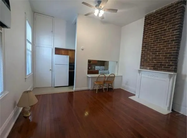 $1,275 | 2023 Coliseum Street, Unit B, New Orleans, LA 70130