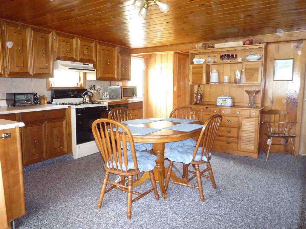 191 Southeast Pond Road Lunenburg, VT 05906 - Photo 9 of 30