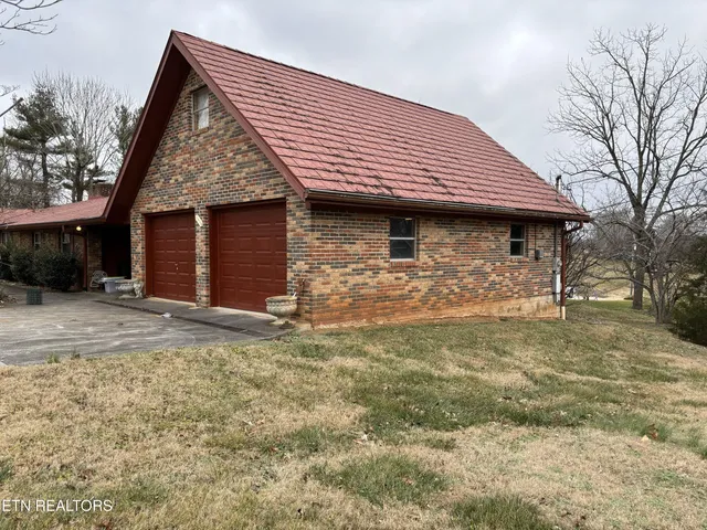 1614 Oak Street, Loudon, TN 37774