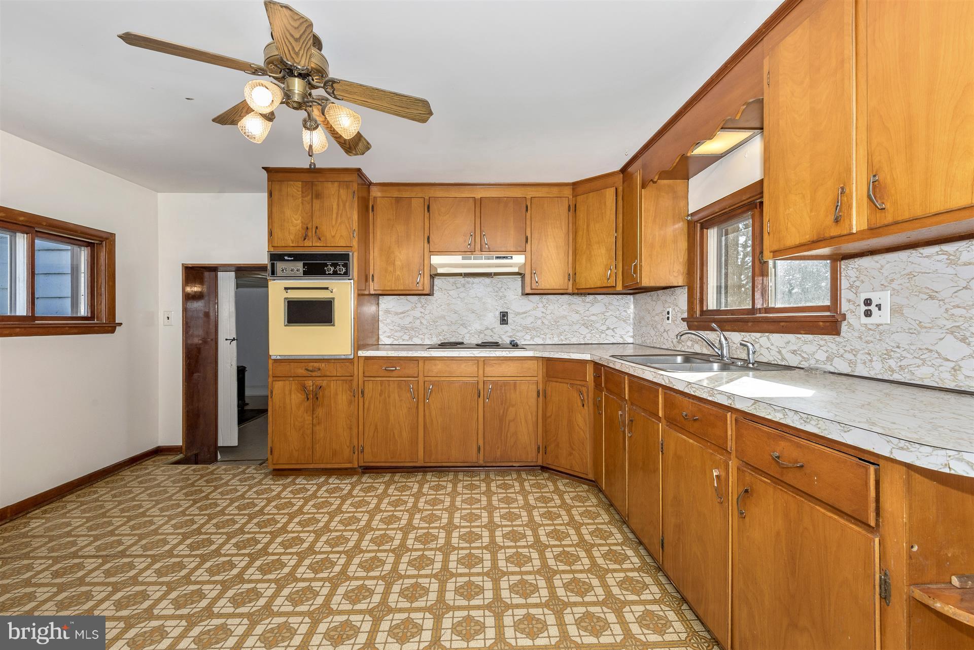 6110 Mt Phillip Road Frederick, MD 21703 - Photo 14 of 30 Kitchen