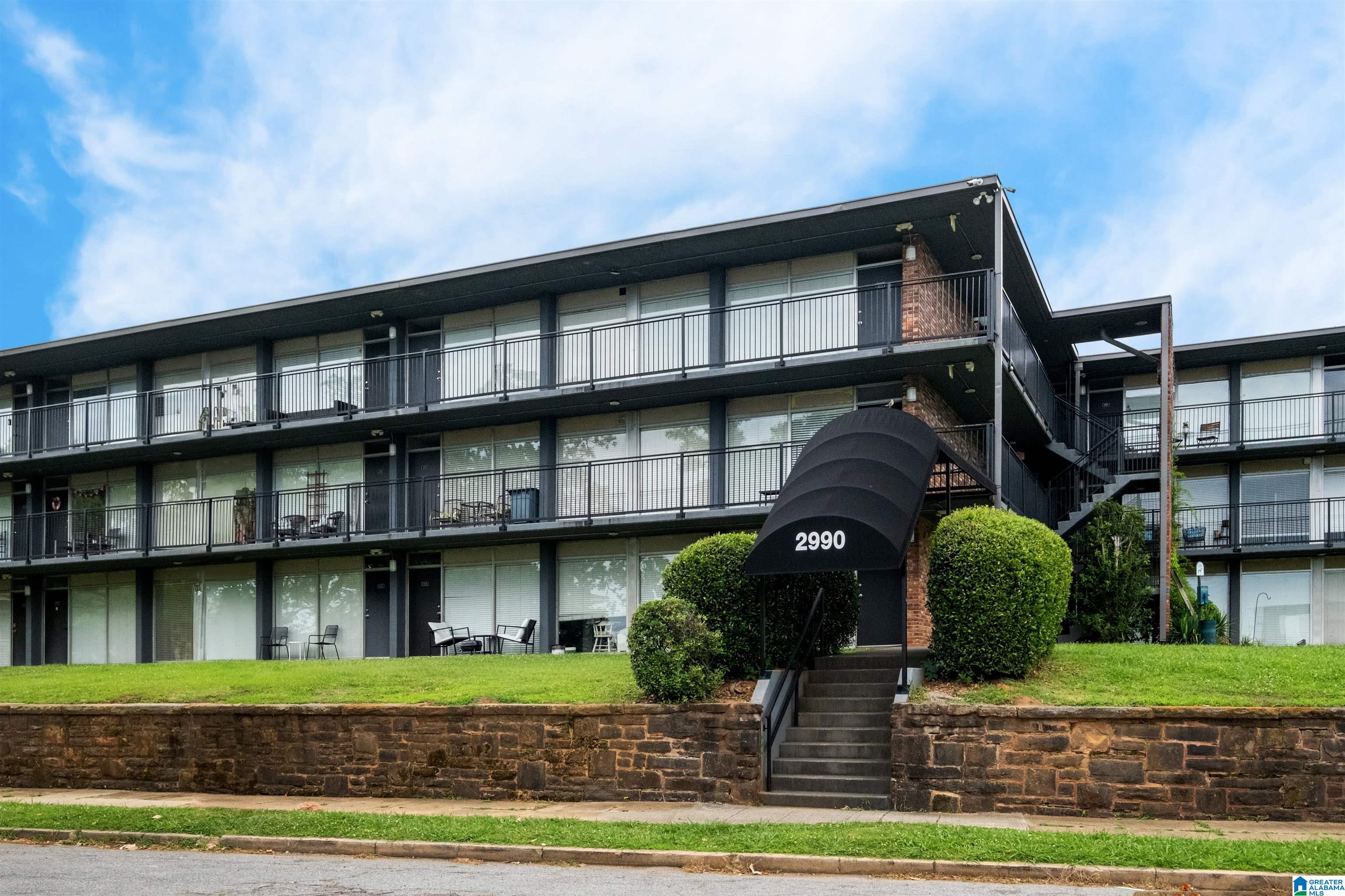 2990 Rhodes Circle South, Unit 314 Birmingham, AL 35205 - Photo 3 of 22