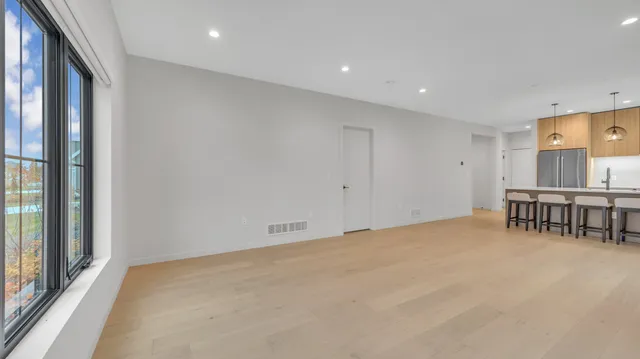 $589,000 | 513 Mdw Circle East, Kohler, WI 53044