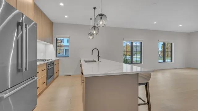 $589,000 | 513 Mdw Circle East, Kohler, WI 53044