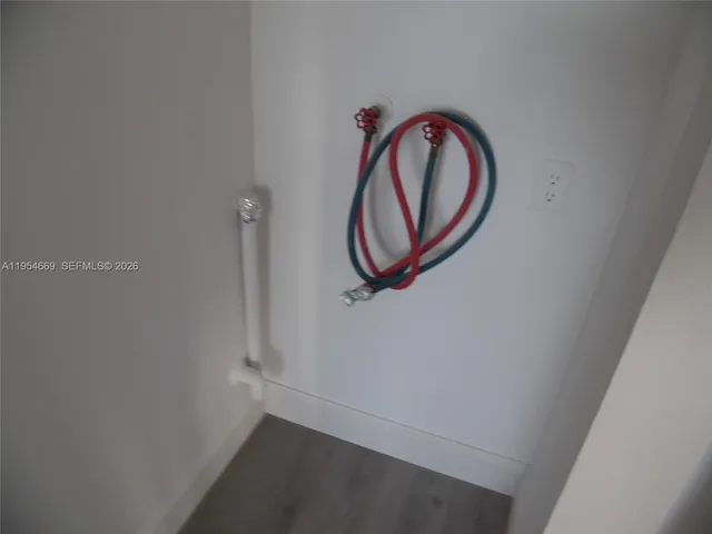 $2,950 | 20505 East Country Club Drive, Unit 1135, Aventura, FL 33180