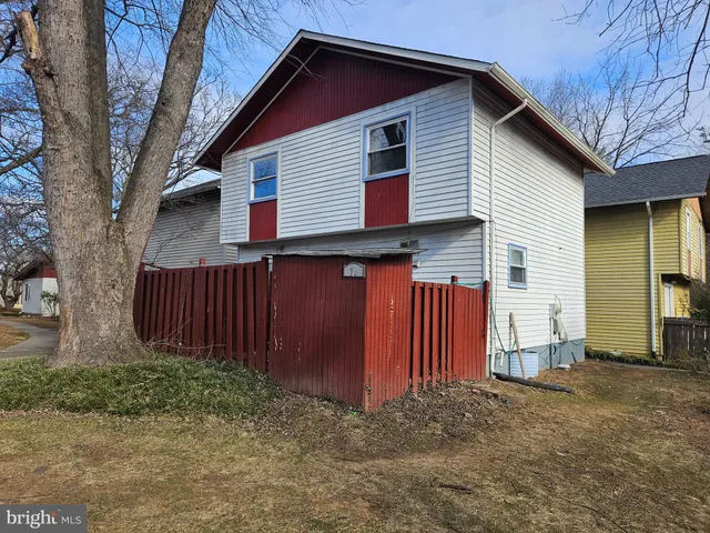 $395,000 | 76 Nina Court, Unit 207, Gaithersburg, MD 20877