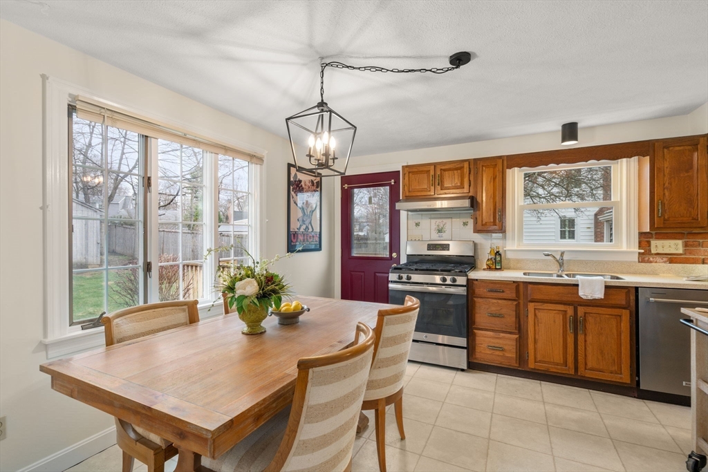 5 Barnesdale Road Natick, MA 01760 - Photo 9 of 33 Gallery Image 9