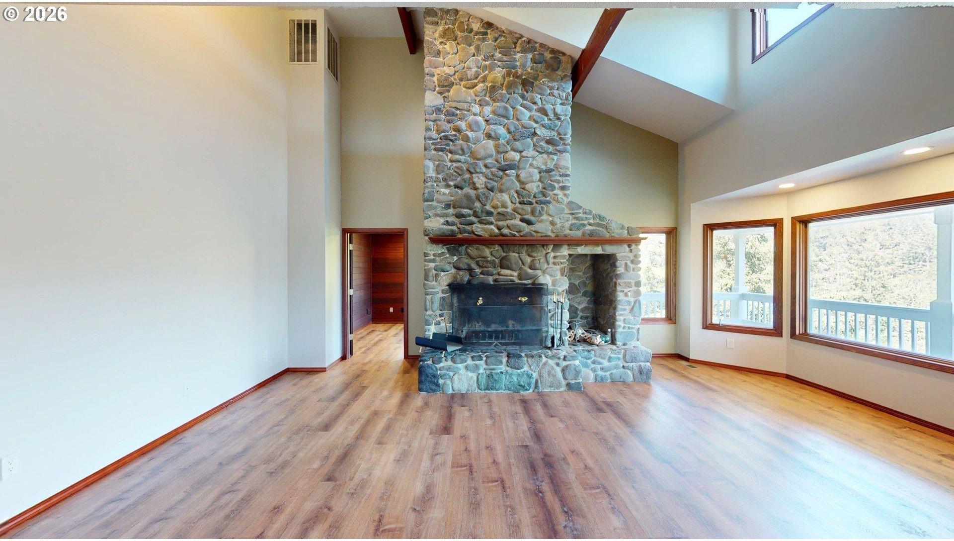 95822 Quail Mountain Road Gold Beach, OR 97444 - Photo 16 of 48 Living Room