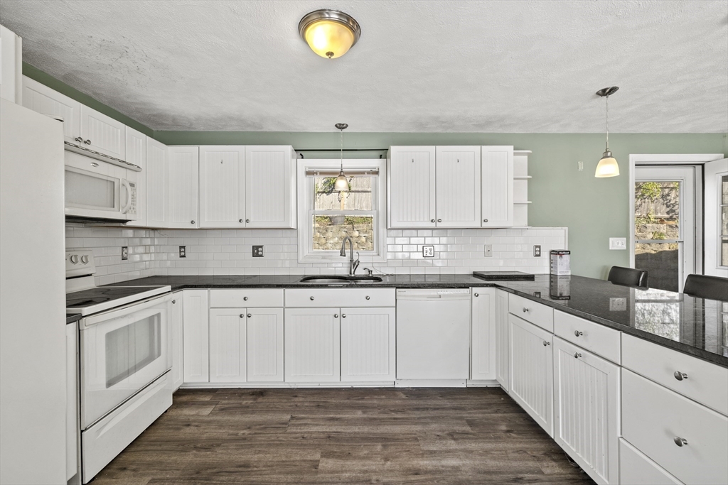 69 Dale Street Revere, MA 02151 - Photo 3 of 25