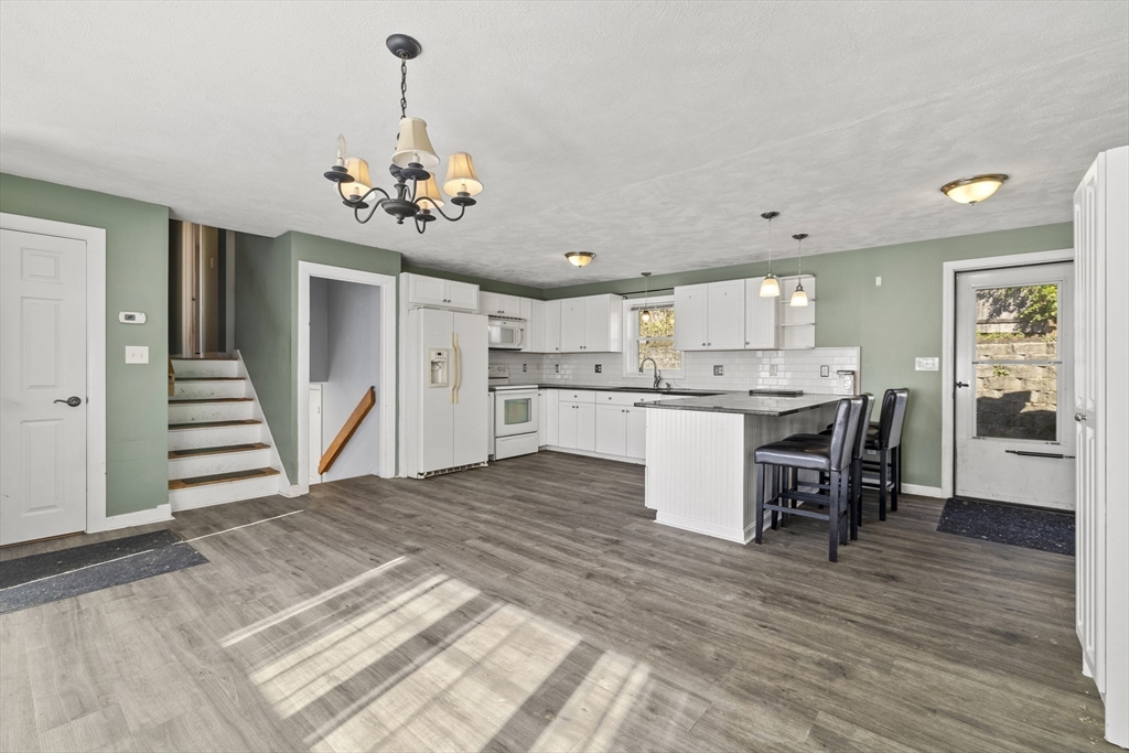 69 Dale Street Revere, MA 02151 - Photo 4 of 25