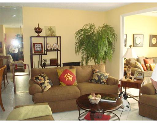 6787 Via Regina, Unit 6 Boca Raton, FL 33433 - Photo 3 of 6 Additional Photo