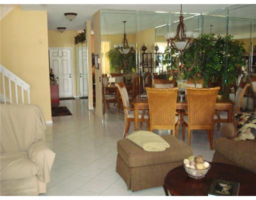 6787 Via Regina, Unit 6 Boca Raton, FL 33433 - Photo 4 of 6 Additional Photo