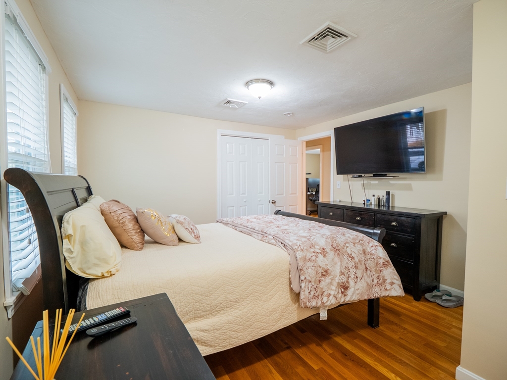 51 Lancaster Road Dedham, MA 02026 - Photo 18 of 41