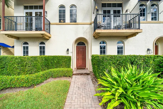 $799,000 | 824 Virginia Gardens Drive, Boynton Beach, FL 33435