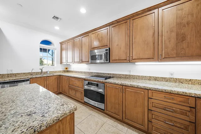 $799,000 | 824 Virginia Gardens Drive, Boynton Beach, FL 33435