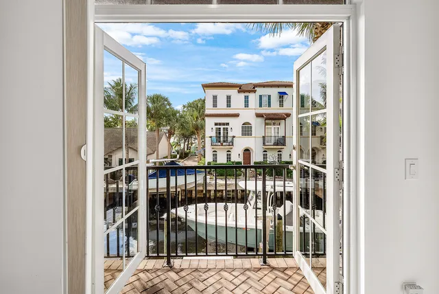 $799,000 | 824 Virginia Gardens Drive, Boynton Beach, FL 33435