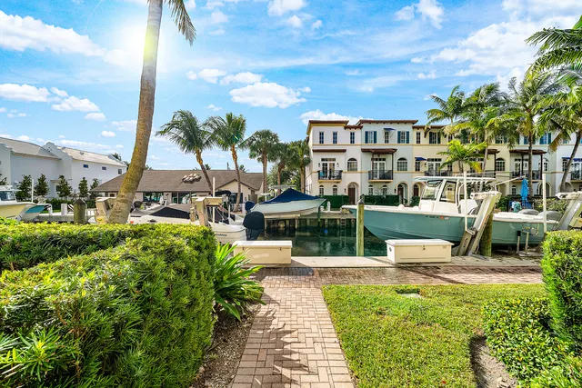 $799,000 | 824 Virginia Gardens Drive, Boynton Beach, FL 33435