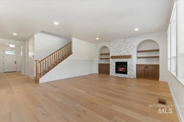 $899,900 | 9332 West Gladiola Street, Star, ID 83669