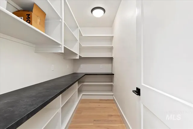 $899,900 | 9332 West Gladiola Street, Star, ID 83669