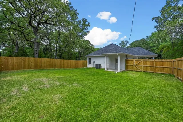 $1,550 | 6127 Tejas Drive, Mabank, TX 75156