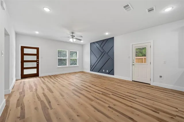 $1,550 | 6127 Tejas Drive, Mabank, TX 75156