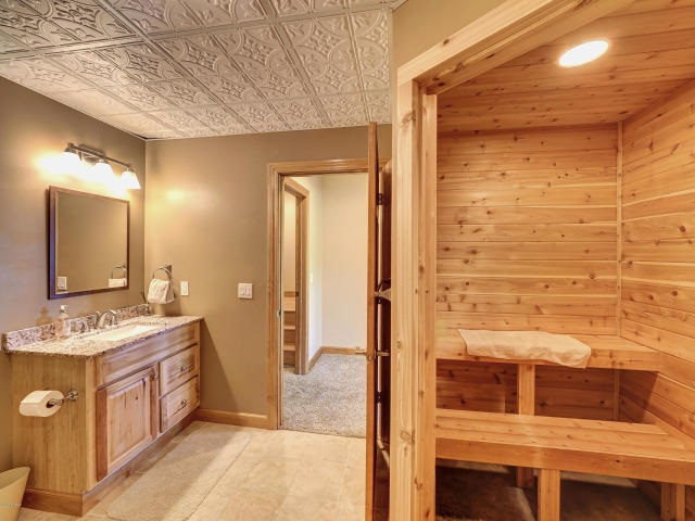 9620 Emerald Ridge Onekama, MI 49675 - Photo 42 of 54 1875662-41.JPG