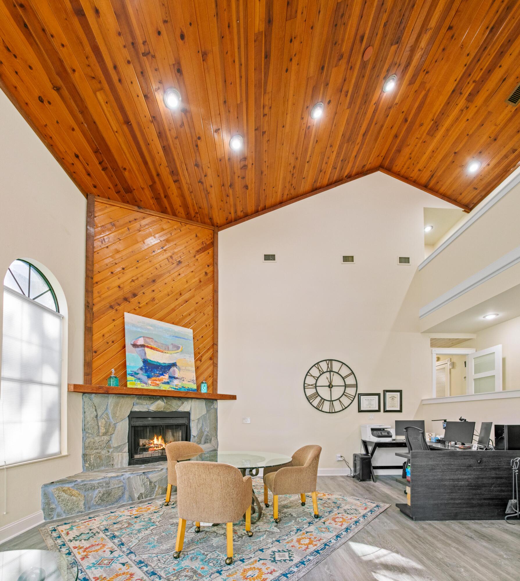 41 Waterview Place Freeport, FL 32439 - Photo 31 of 74 a living room with furniture and a flat screen tv