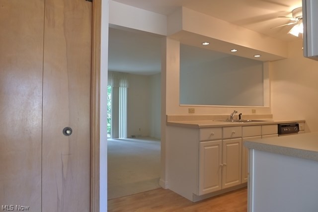 101 Gaslight Lane, Unit 101F Mayfield Heights, OH 44124 - Photo 2 of 20