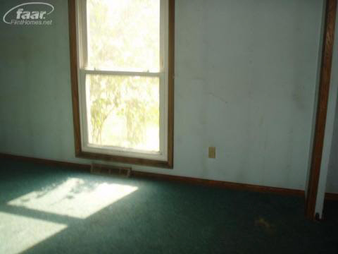 735 East Braden Road Perry, MI 48872 - Photo 10 of 12 20125186-9.JPG