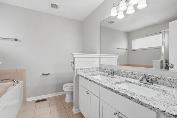 $2,900 | 2647 Pecos Circle, Montgomery, IL 60538