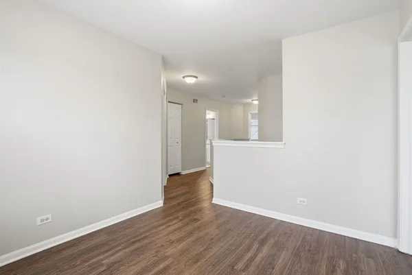 $2,900 | 2647 Pecos Circle, Montgomery, IL 60538