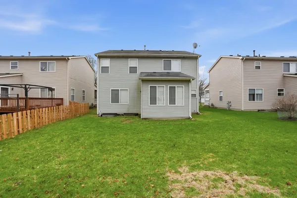 $2,900 | 2647 Pecos Circle, Montgomery, IL 60538