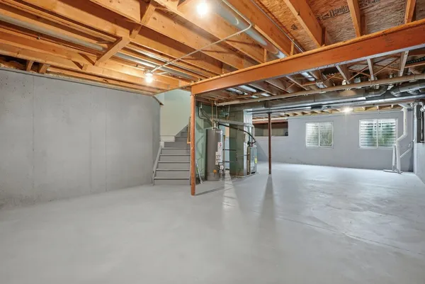 $2,900 | 2647 Pecos Circle, Montgomery, IL 60538