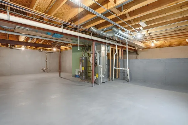 $2,900 | 2647 Pecos Circle, Montgomery, IL 60538