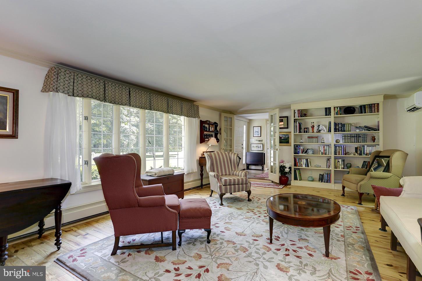 29218 Howell Point Road Trappe, MD 21673 - Photo 3 of 29 Living Room