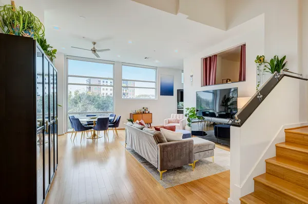 $345,000 | 102 Quitman Street, Unit 207, Houston, TX 77009