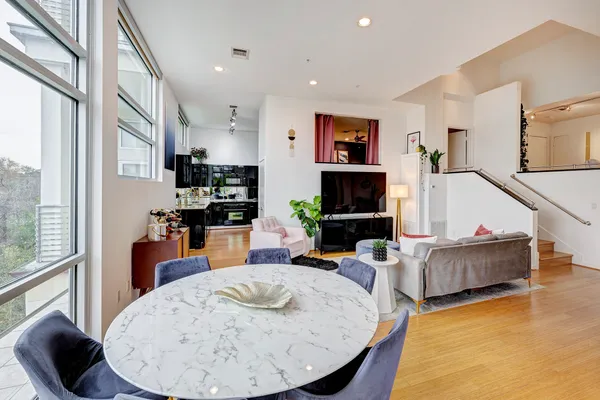 $345,000 | 102 Quitman Street, Unit 207, Houston, TX 77009