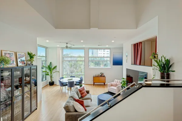 $345,000 | 102 Quitman Street, Unit 207, Houston, TX 77009