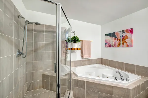 $345,000 | 102 Quitman Street, Unit 207, Houston, TX 77009