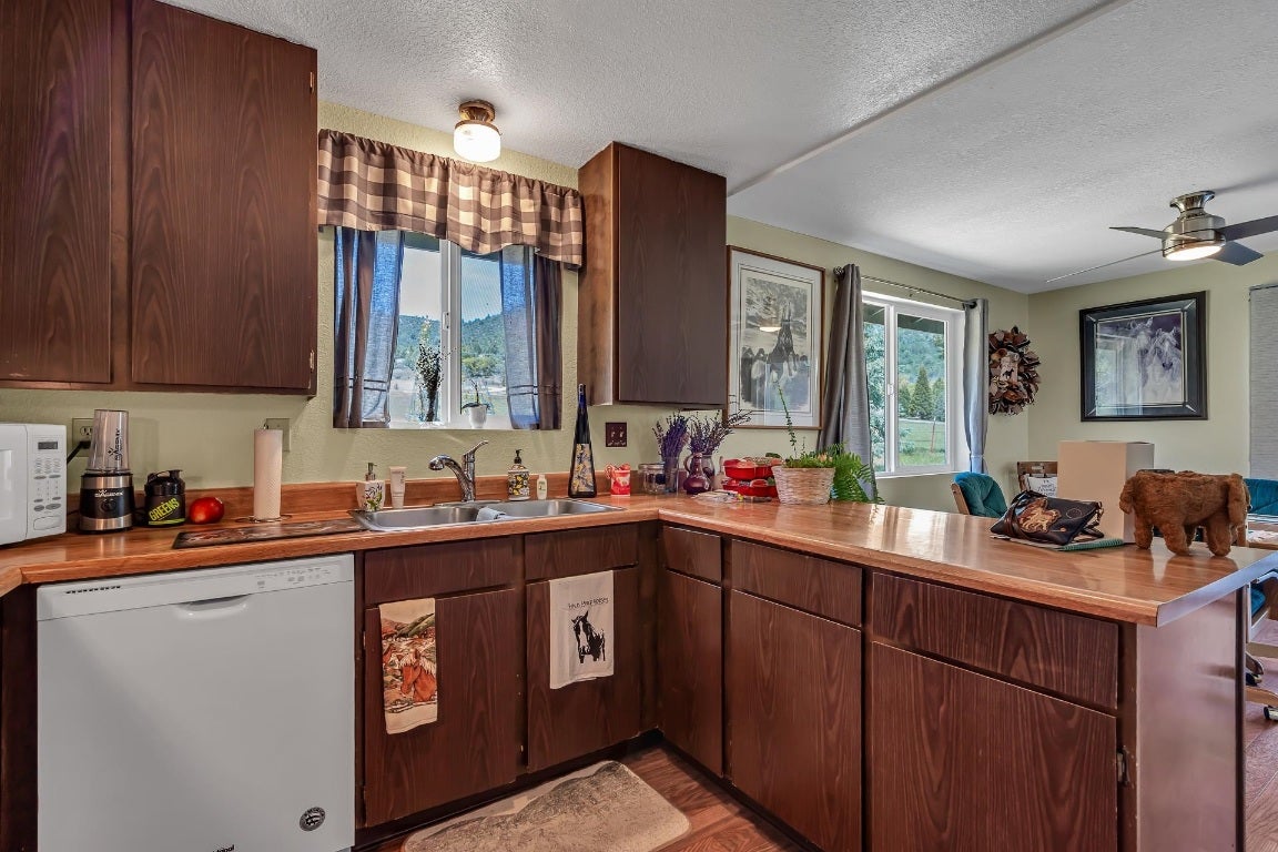9121 Guys Gulch Road Yreka, CA 96097 - Photo 11 of 28 Gallery Image 11