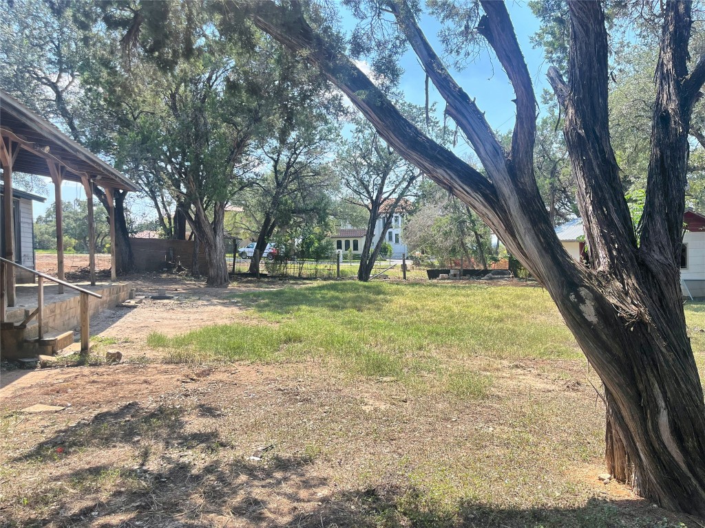 300 Stone Ridge Drive Austin, TX 78734 - Photo 6 of 27