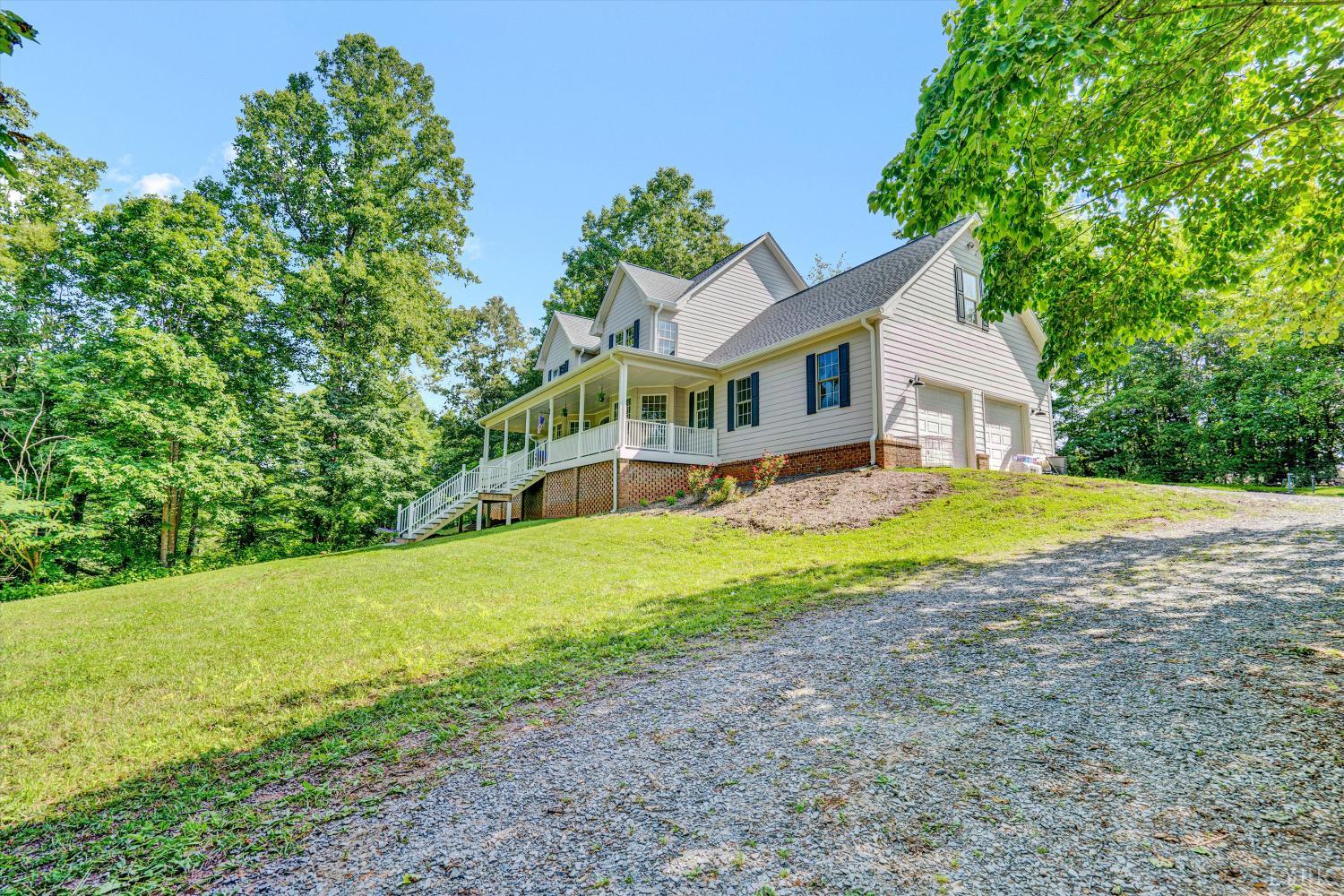 1151 Roaring Run Road Goode, VA 24556 - Photo 2 of 35