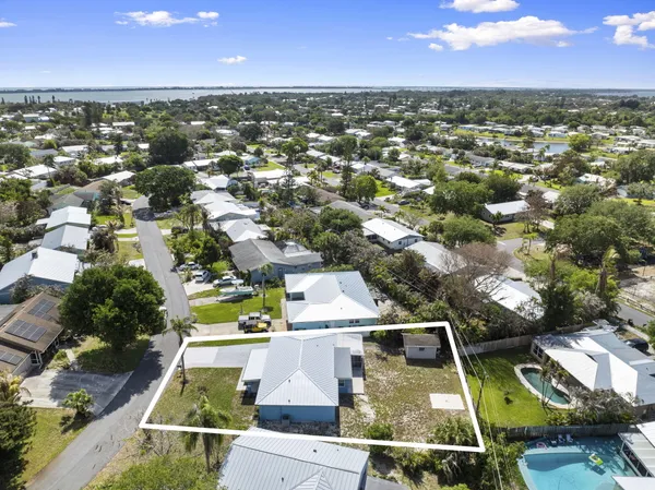 $435,000 | 2268 Northeast 16th Court, Jensen Beach, FL 34957