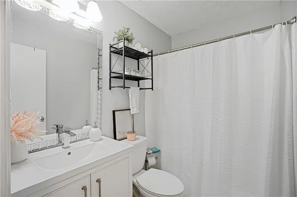 $1,800 | 1528 Carriage Lane, Jonesboro, GA 30236