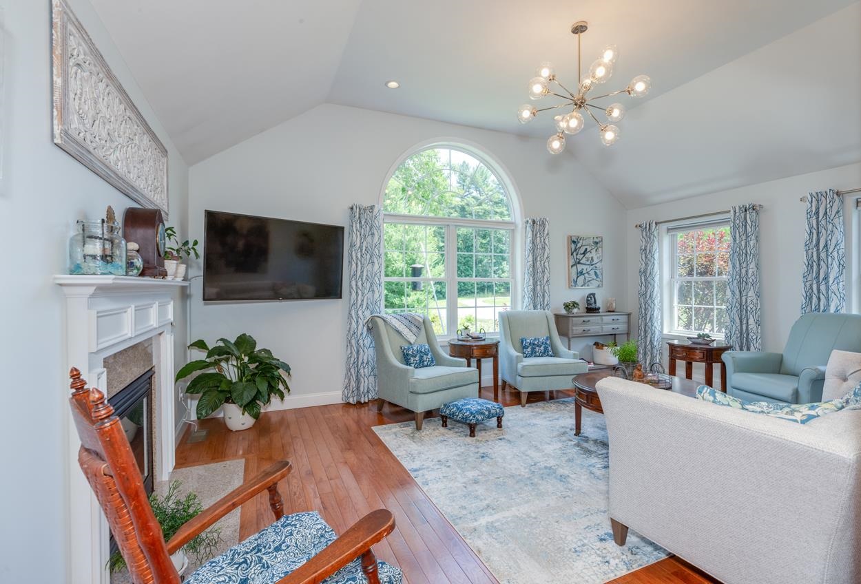 159 Lawrence Corner Road Pelham, NH 03076 - Photo 17 of 40